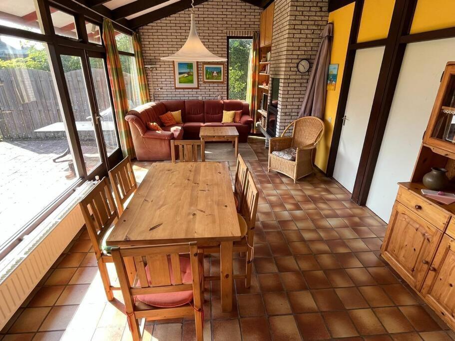 Knusse Bungalow Op Groen Park! Ouddorp Zewnętrze zdjęcie
