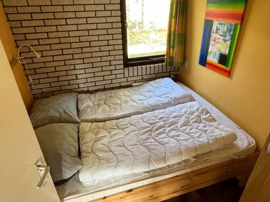 Knusse Bungalow Op Groen Park! Ouddorp Zewnętrze zdjęcie